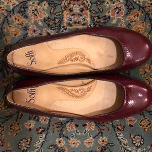 Sofft burgundy patent shoes size 11